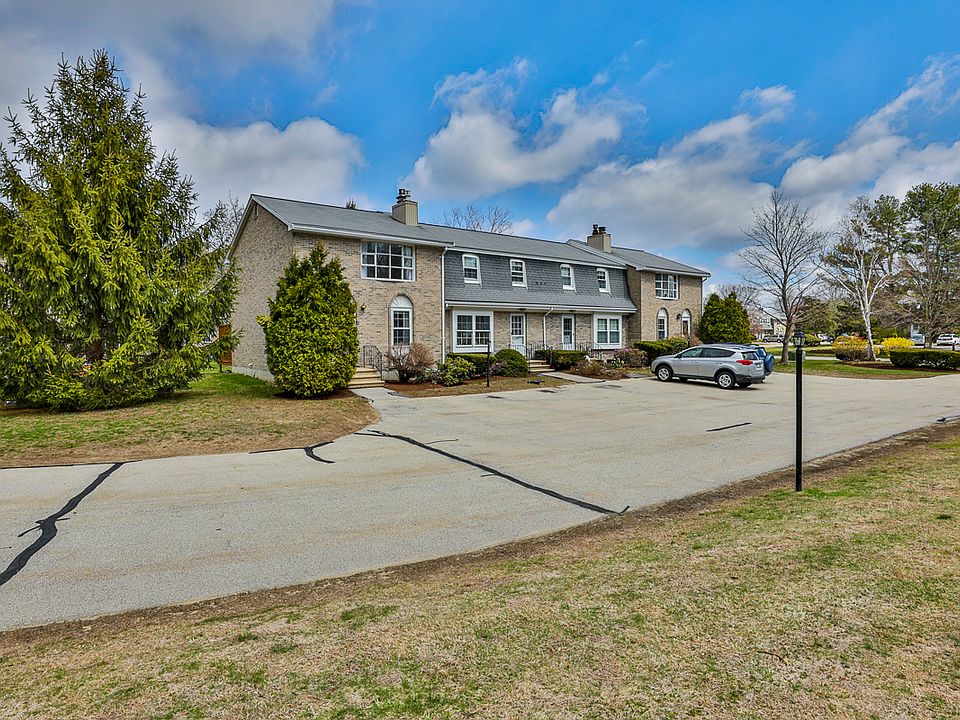 1st image of 197 Fieldstone Dr