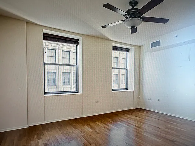 310 S Michigan Ave #1611 — Photo 2