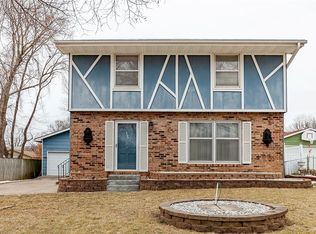 4100 E 24th Ct, Des Moines, IA 50317