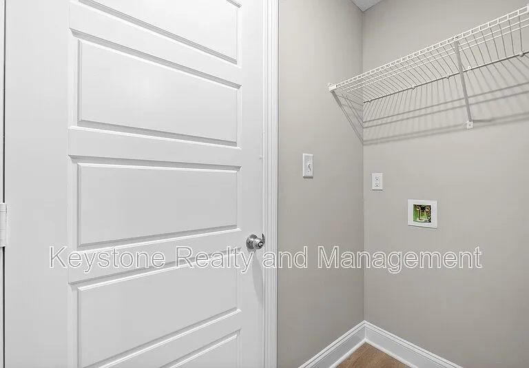 3800 Roscommon Way — Photo 10