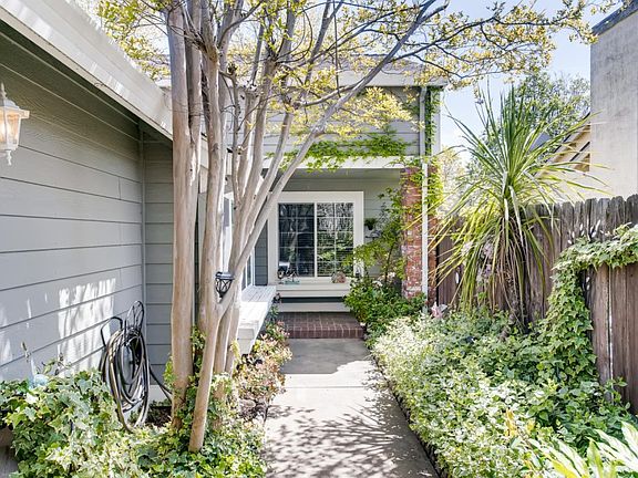 2nd image of 8109 Halladale Ct