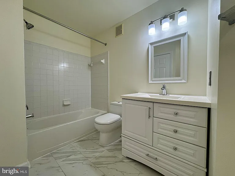 11812 Eton Manor Dr #104 — Photo 5