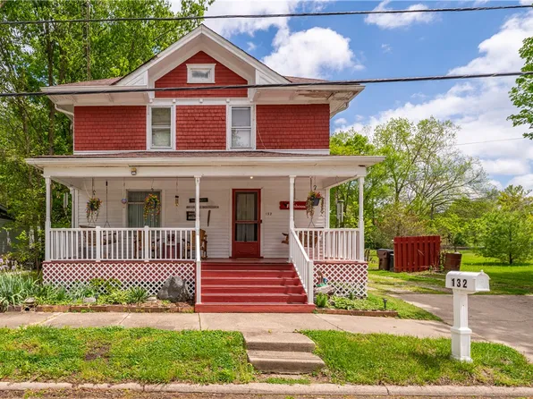 132 N Main St, Somerville, OH 45064