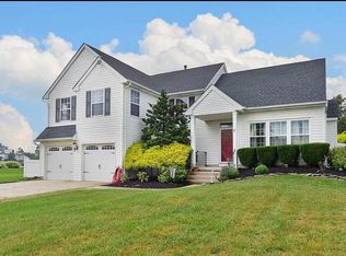 2 Cider Press Ln, Sewell, NJ 08080