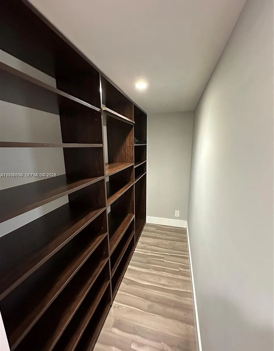 Olympus Condo Phase — Photo 4