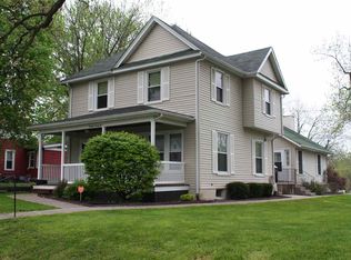 1325 Carey Ave, Davenport, IA