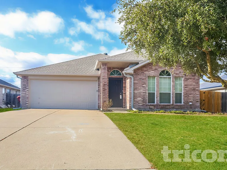 413 Rustic Grove Ln — Photo 1