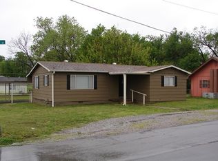 1201 Quarles St, Claremore, OK 74017