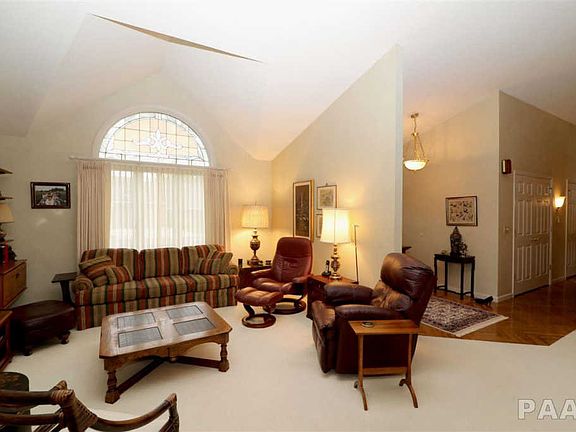 3rd image of 7400 N Brittany Park Pl