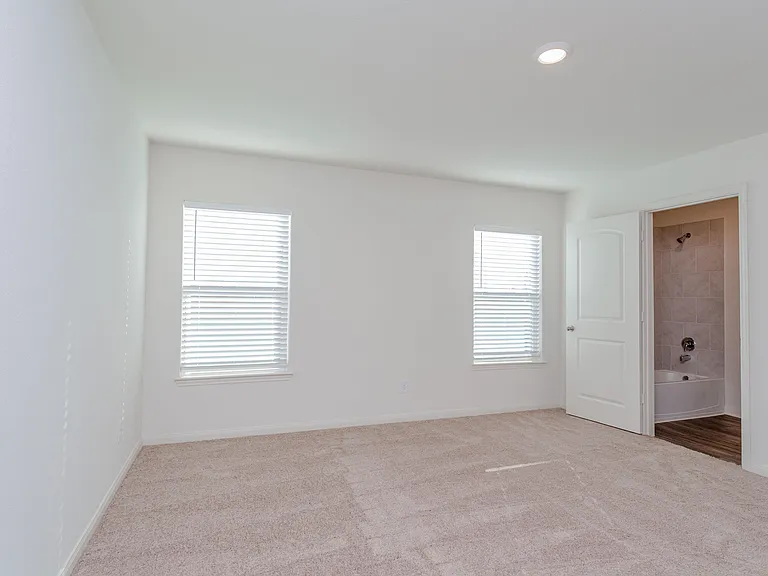 15214 Harbor Lndg — Photo 13