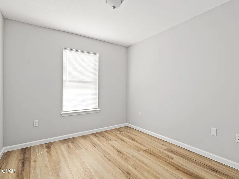 3835 Avon Rd #B3 — Photo 13