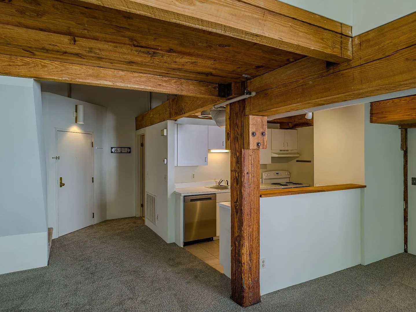 Historic 1-Bedroom Loft with In-Unit Laundry at the Thermos Building — Photo 3
