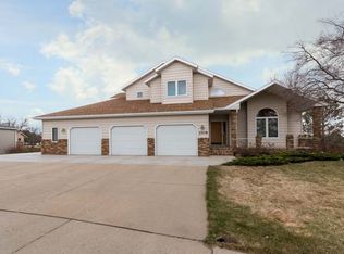 1709 Montego Dr, Bismarck, ND 58503