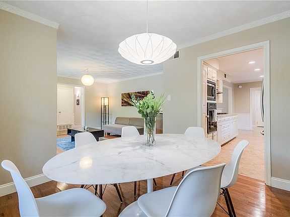 5th image of 11016 Creekmere Dr