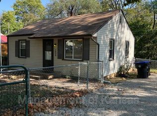 1926 SE Michigan Ave, Topeka, KS 66607