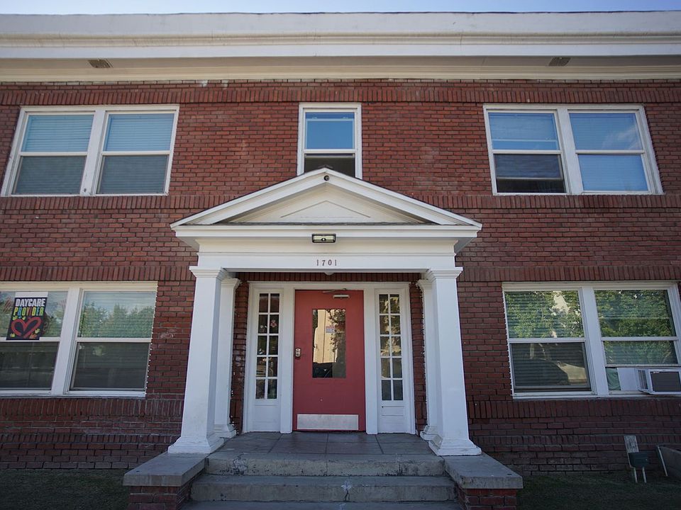 1st image of 1701 B St Unit 2