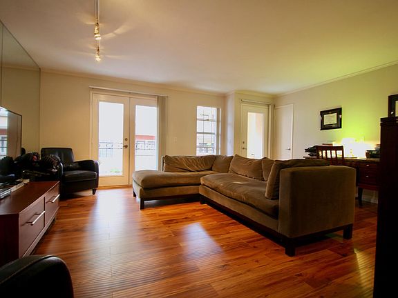 2nd image of 1260 Cleveland Ave #102