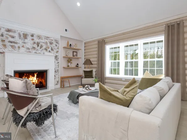 23311 Woodfield Rd, Laytonsville, MD 20882