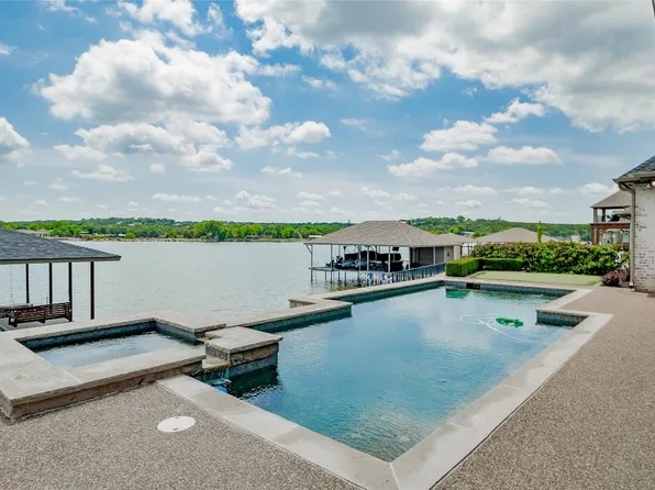 2610 Harborside Dr, Granbury, TX 76048