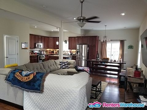 2nd image of 2737 Saint Mihiel Ave