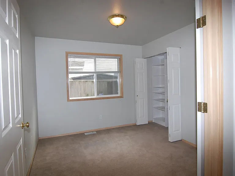13511 48th Dr SE — Photo 2