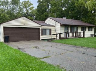5302 Brobeck St, Flint, MI 48532