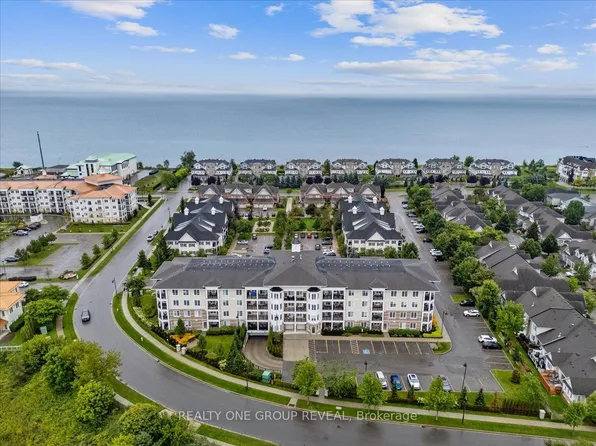 65 Shipway Ave #111, Clarington, ON L1B 0B8