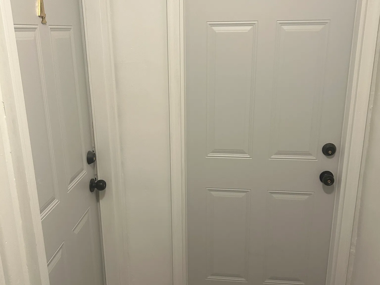 2 bed, $1,100 — Photo 1