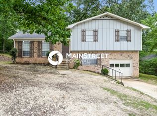2616 6th St NE, Birmingham, AL 35215