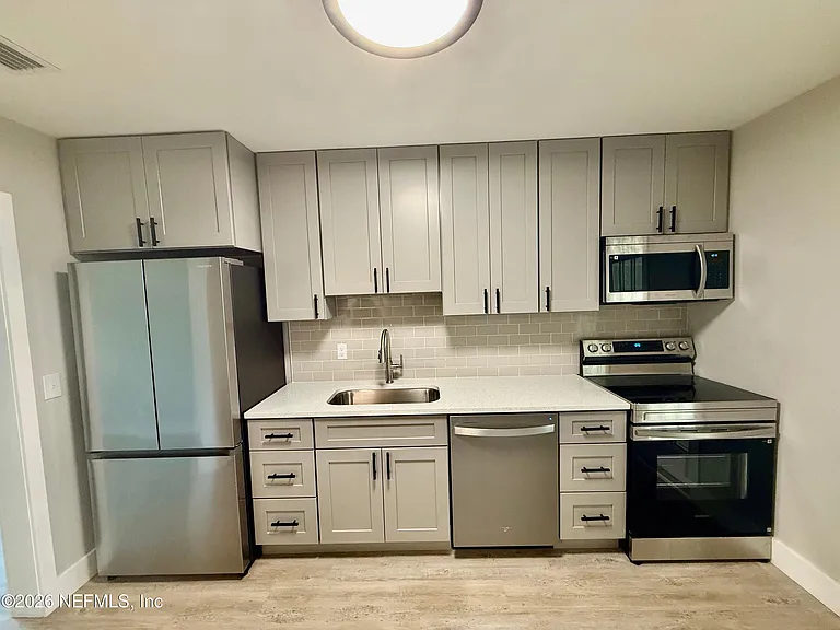 5141 Corsair Ave — Photo 8