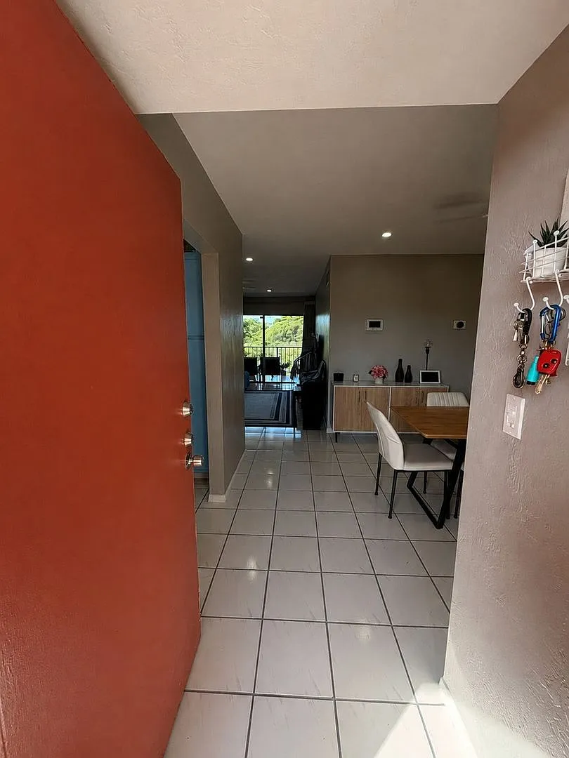 Open House Sun 11am | Move-In Special | Charming 2br Kendale Lakes $2,000 First 2 Months — Photo 1