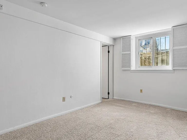 6352 Aurelia St #521 — Photo 12