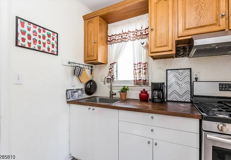 33 Linden Ave — Photo 14