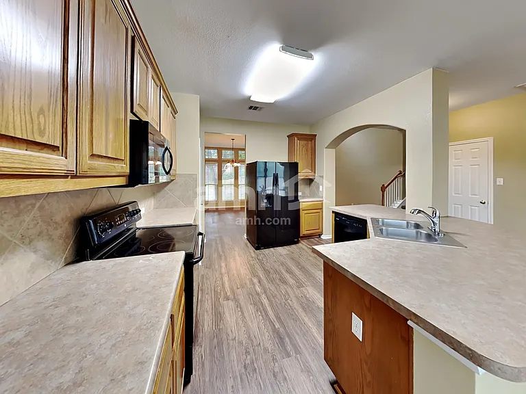 1817 Melissa Oaks Ln — Photo 3