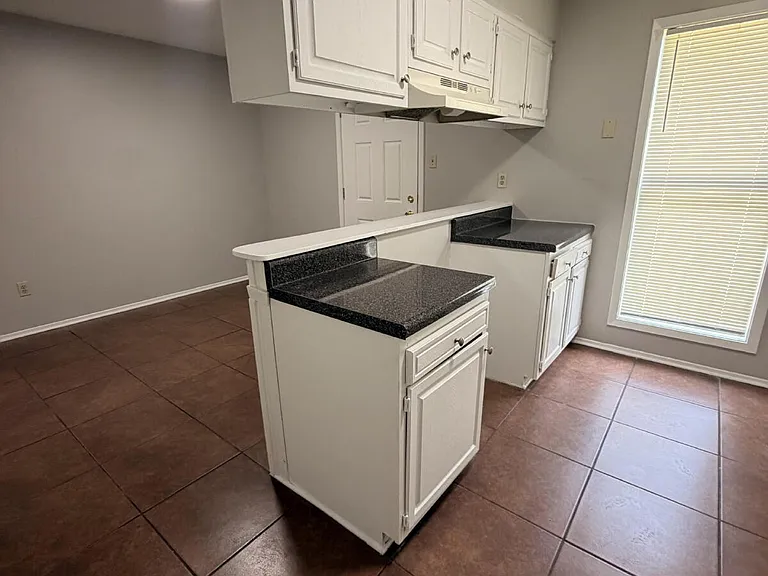 4778 Daphne Rd — Photo 6