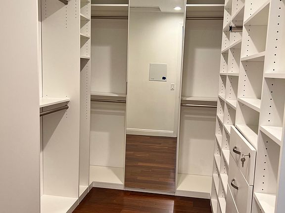 5th image of 20366 Carol Ln