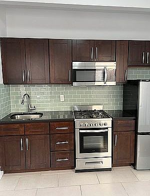 3rd image of 601 W 163rd St APT 6D