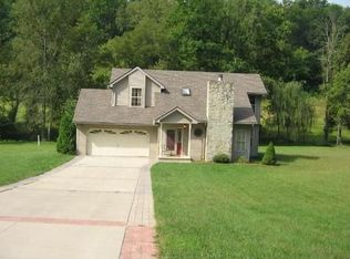 382 Rivendell Rd, Ashland, KY 41102