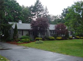 81 Glenwood Rd, Clinton, CT 06413