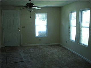 4th image of 2401 W Blount St