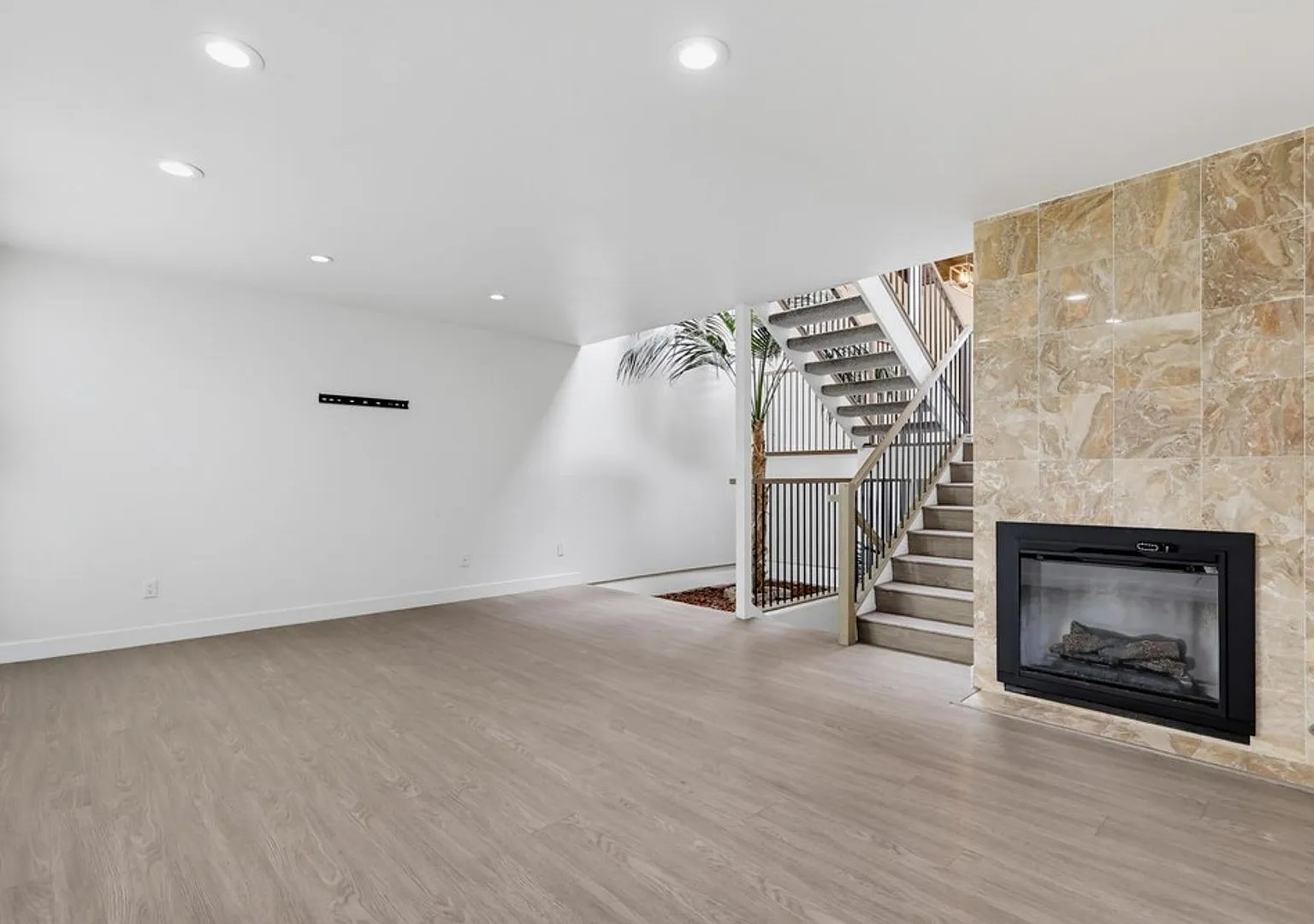 3 Bedroom + Loft in Solana Beach & Tennis Club — Photo 4