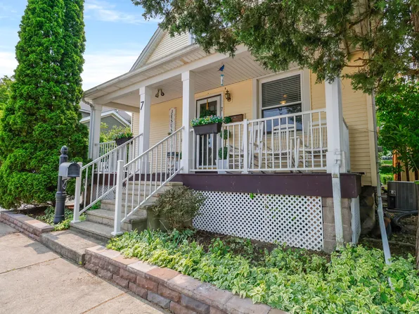 7 E Joliet St, Schererville, IN 46375