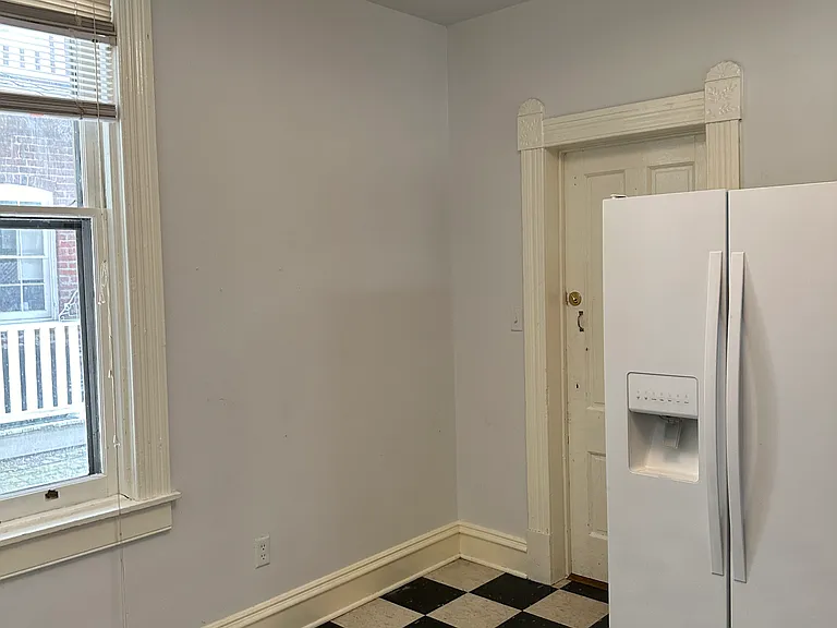 104 S Pine St #A — Photo 35