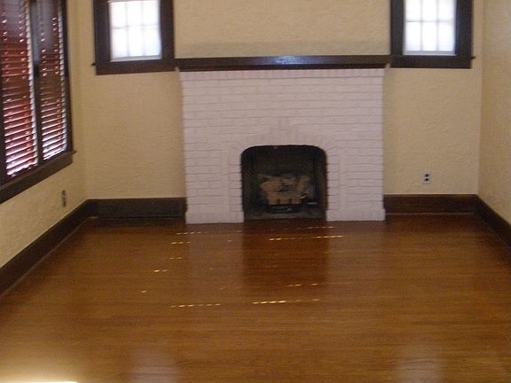 5th image of 132 Saint Louis Ave