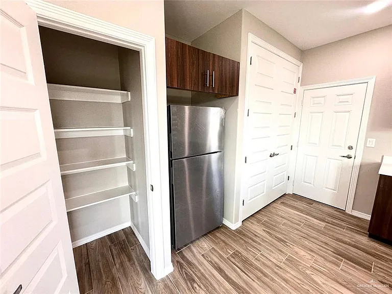 4004 Walnut Ave #3 — Photo 9