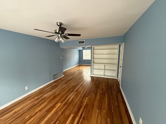 3rd image of 3803 Parkway Dr #B