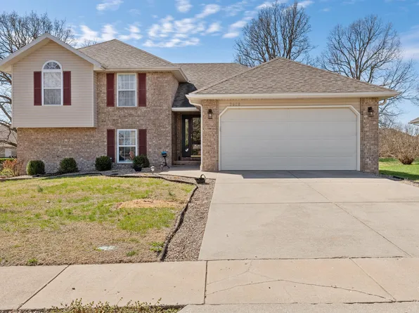 3608 W Oak Run Street, Battlefield, MO 65619
