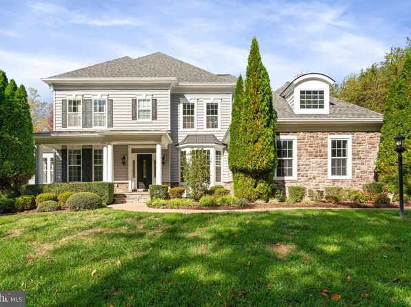 80 Snapdragon Dr, Stafford, VA 22556