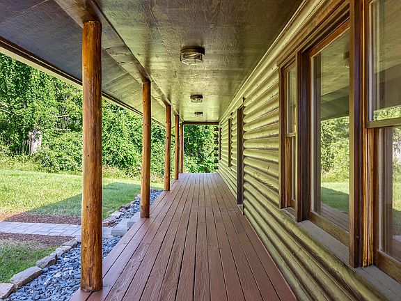 4th image of 2836 Wrights Way
