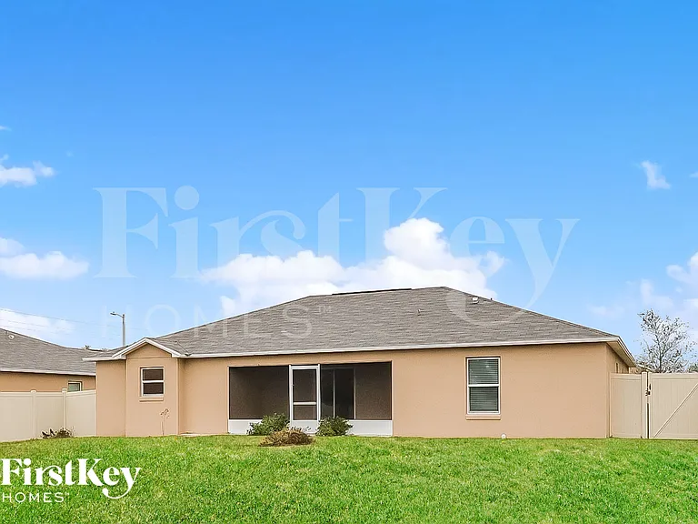 109 Solis Dr — Photo 15